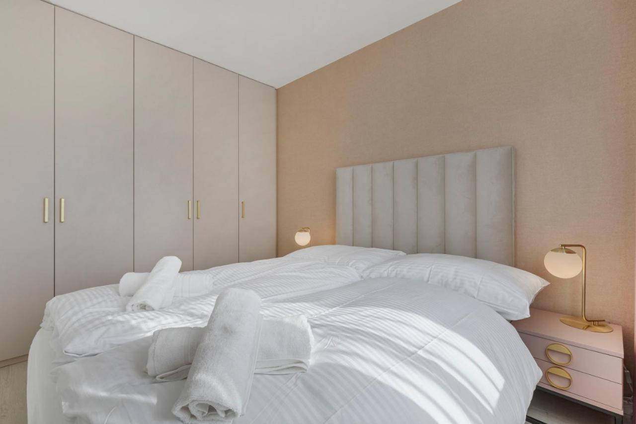 Lam Rose - Ac - Terrace Appartement Bratislava